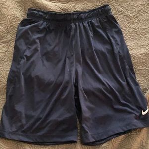 navy blue nike shorts men’s medium.